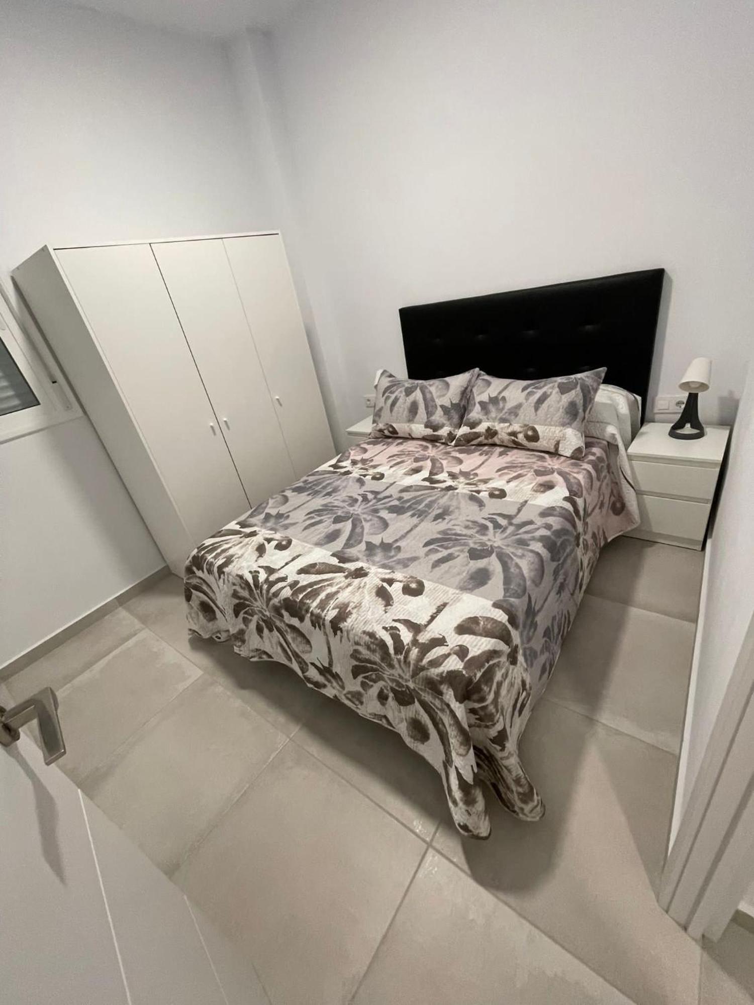 Apartments Jota Βαρκελώνη Εξωτερικό φωτογραφία