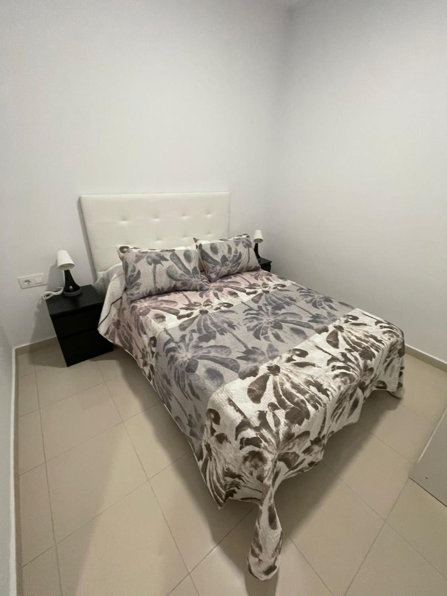 Apartments Jota Βαρκελώνη Εξωτερικό φωτογραφία